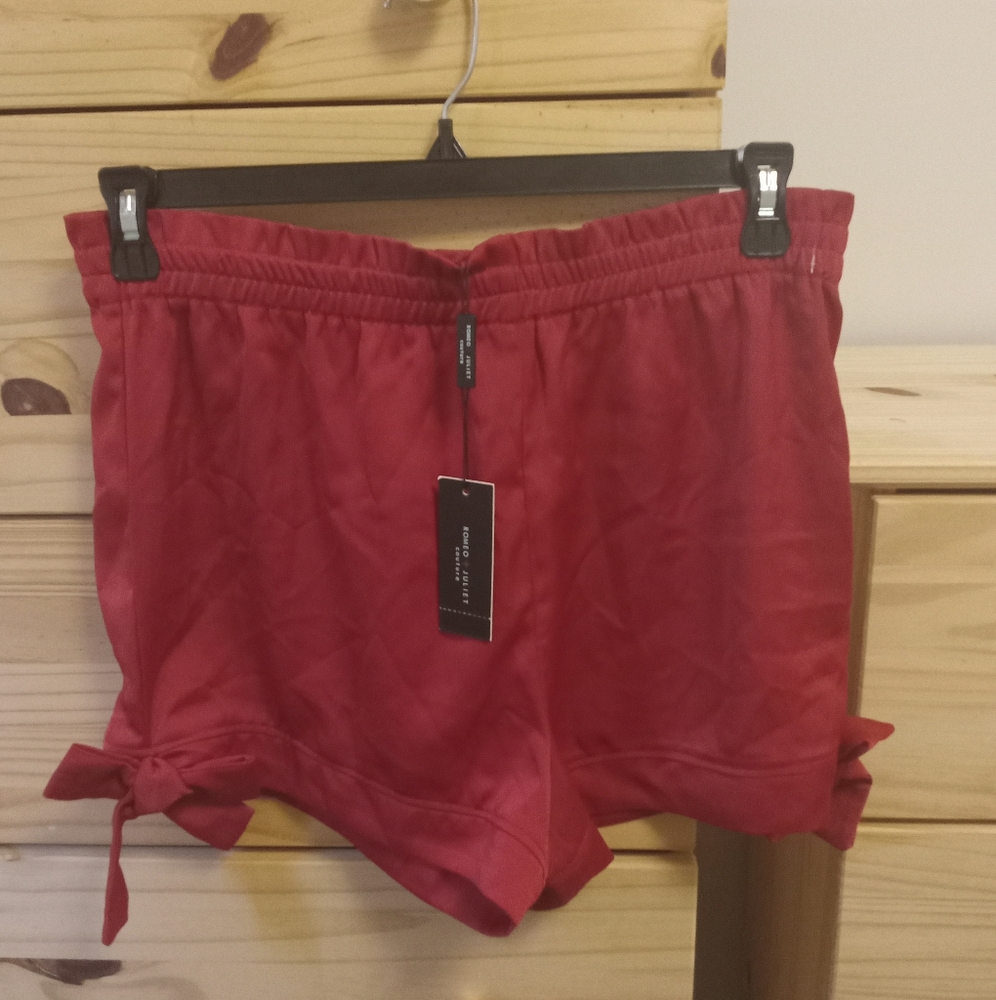 NWT Romeo and Juliet Couture shorts